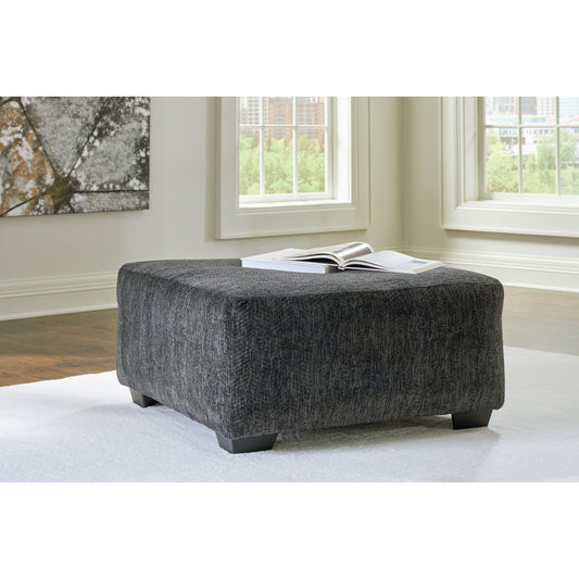 Signature Design by Ashley® Biddeford Oversized Accent Ottoman.