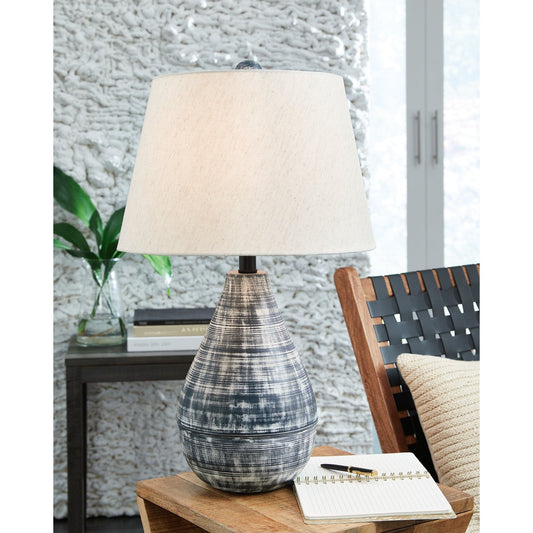 Signature Design by Ashley® Erivell Metal Table Lamp (2/CN).