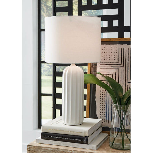 Signature Design by Ashley® Clarkland Ceramic Table Lamp (2/CN).