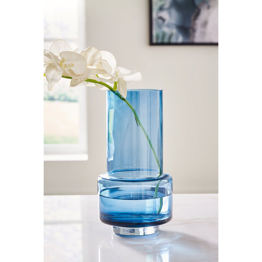 Signature Design by Ashley® Bealen Vase.