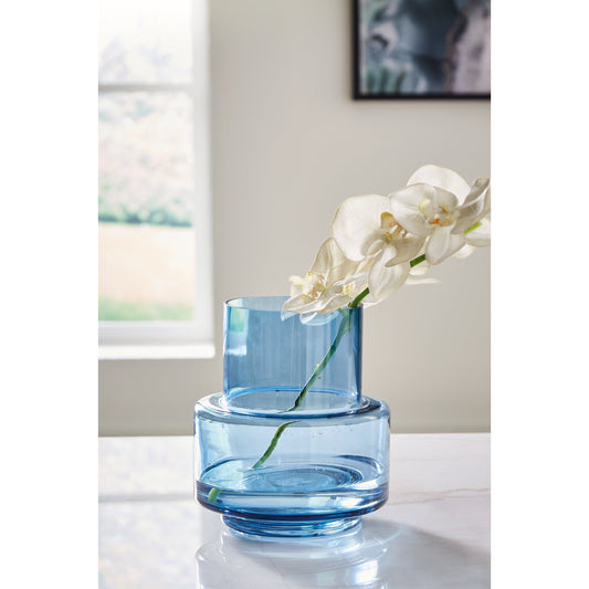 Signature Design by Ashley® Bealen Vase.