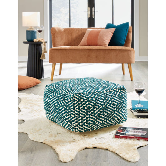 Signature Design by Ashley® Brynnsen Pouf.