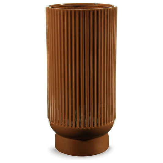 Signature Design by Ashley® Avalyah Vase.