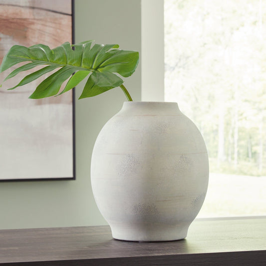 Signature Design by Ashley® Clayson Vase.