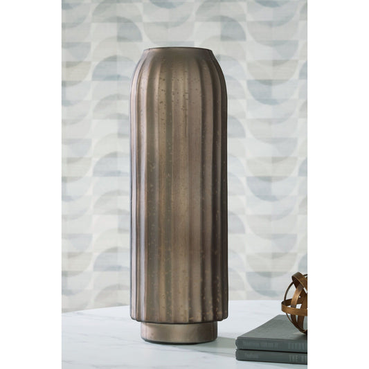 Signature Design by Ashley® Briarcott Vase.