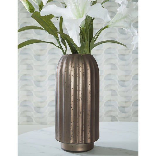 Signature Design by Ashley® Briarcott Vase.