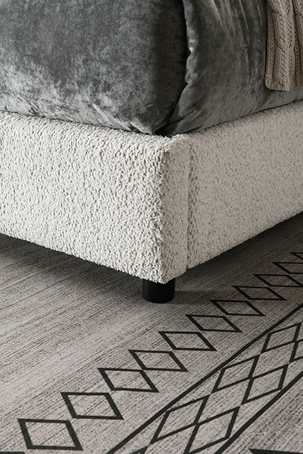 Traverso - Queen Bed