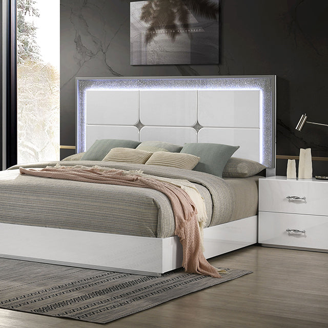 Stoholm - Eastern King Bed