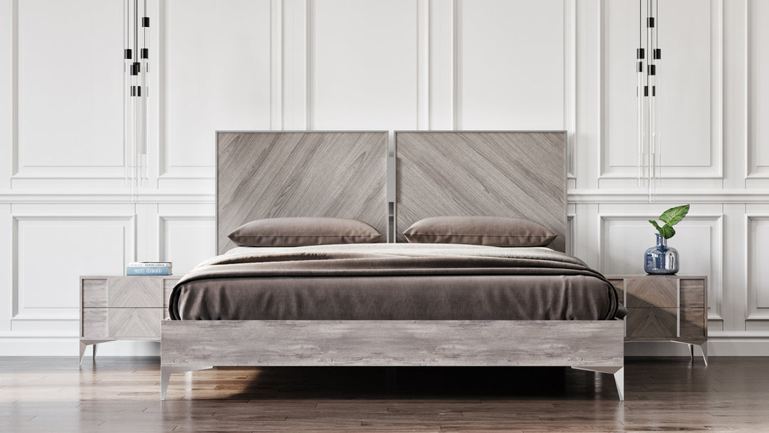 Eastern King Nova Domus Alexa Italian Modern Grey Bed