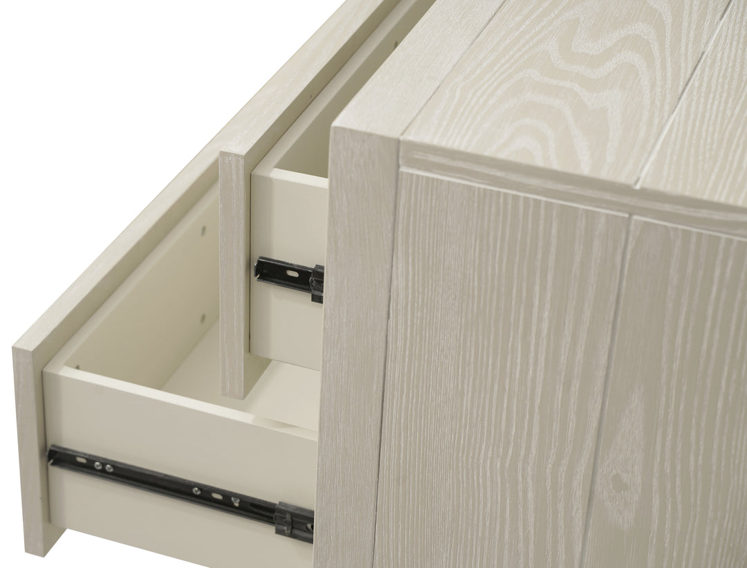 Modus Furniture Msnf81 Maxime Three Drawer Usb Charging Nightstand In Ash