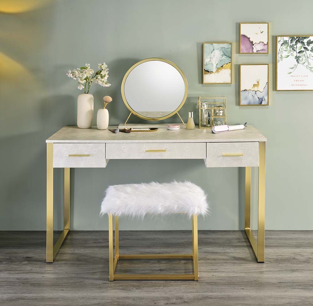 Myles Vanity Set with USB