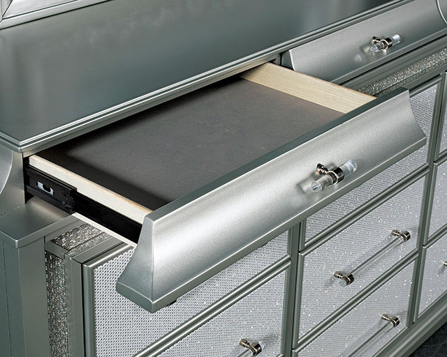 Galea Dresser - view 3