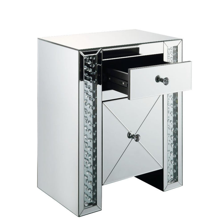 Nysa Accent Table – view 3
