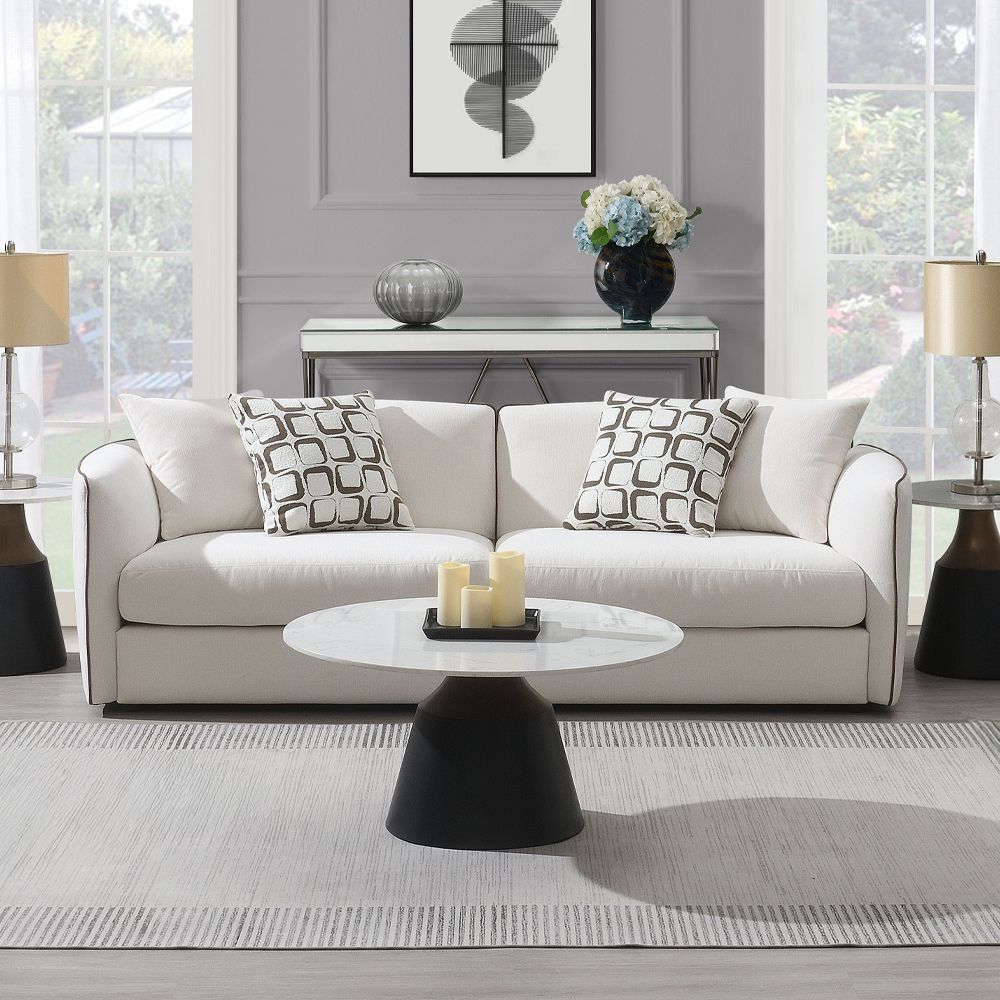 Yolanda Sofa with 4 Pillows