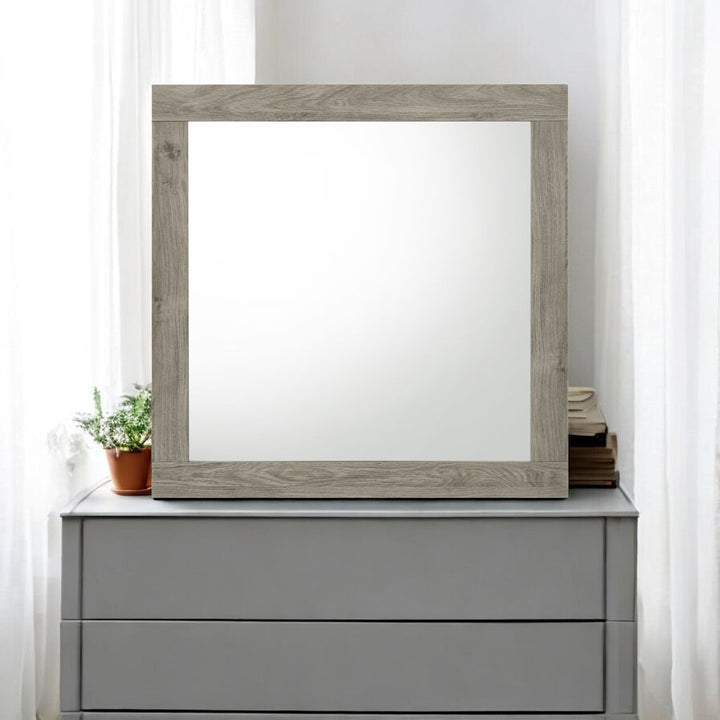Mari Mirror
