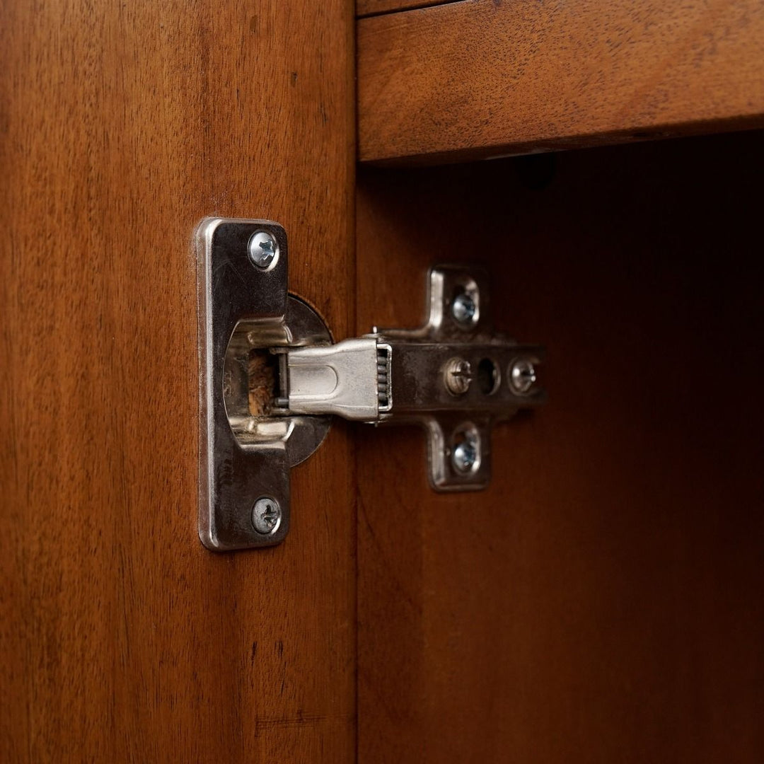 Lois Cabinet – view 11