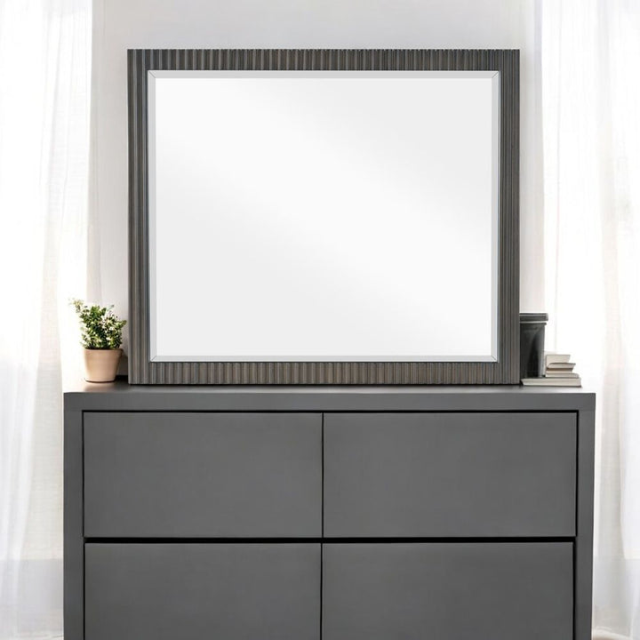 Clayten Mirror