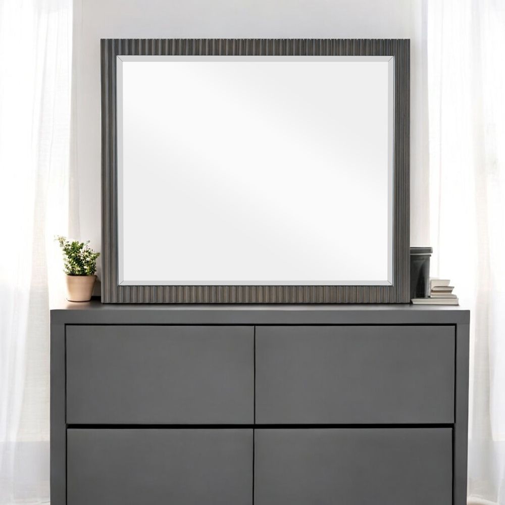 Clayten Mirror