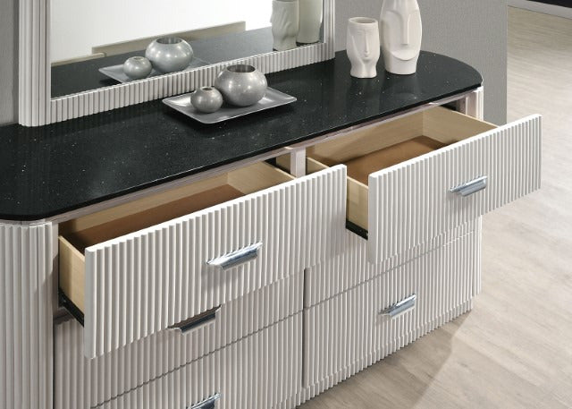 Aldgate Dresser - view 3