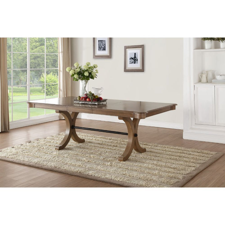 Harald Dining Table – view 2