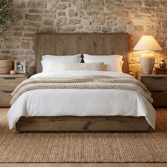 Solenne Arc Bed
