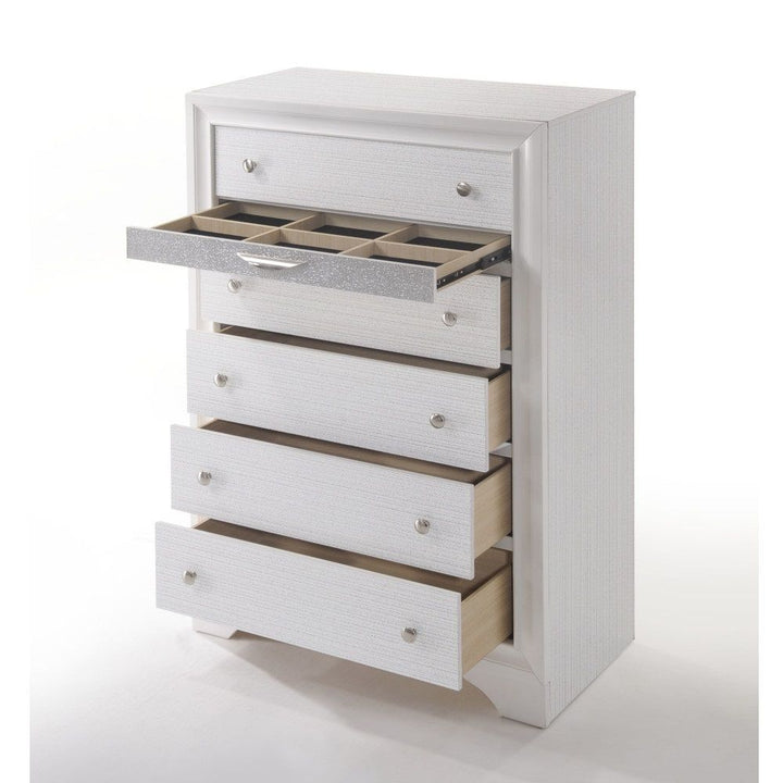 Naima Chest