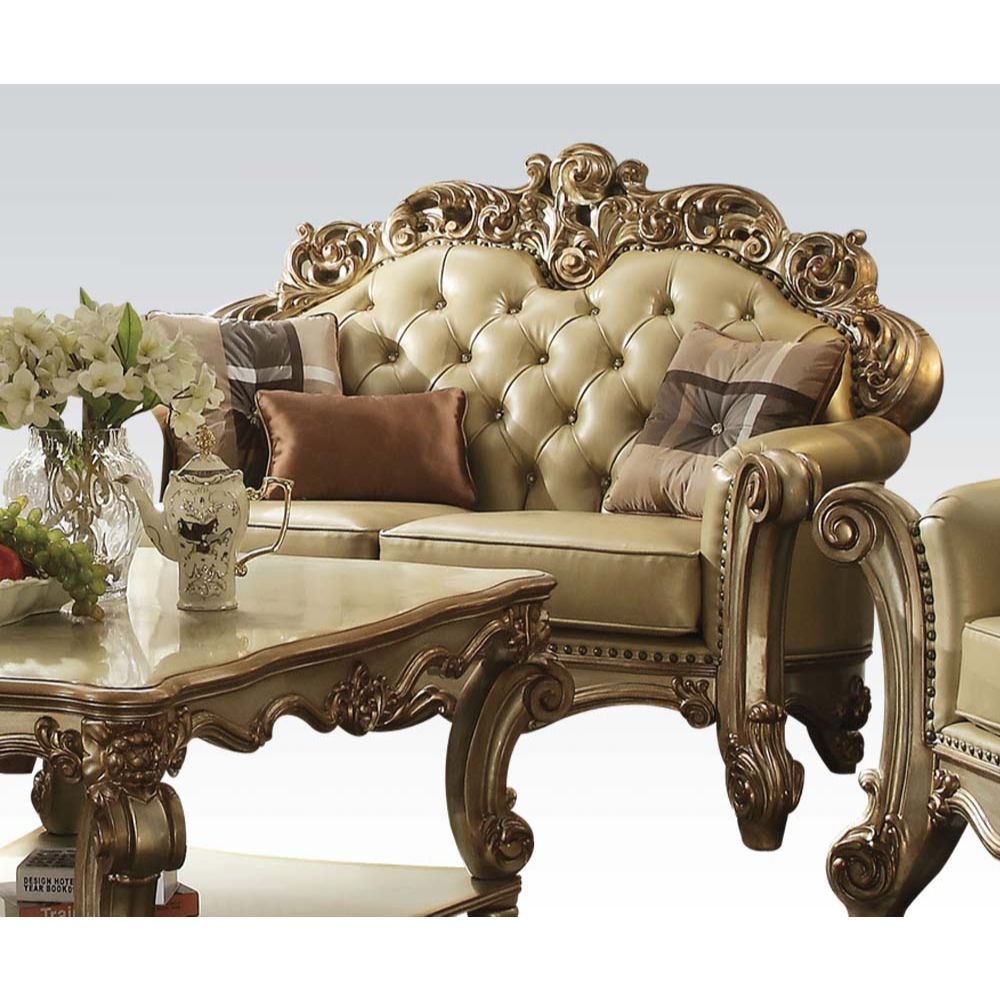 Vendome Loveseat with 3 Pillows