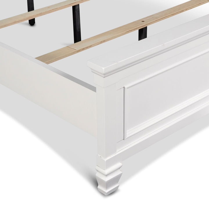 Tamarack 5/0 Q Headboard, Footboard &amp; Slats- White