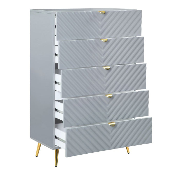 Gaines Chest – view 4