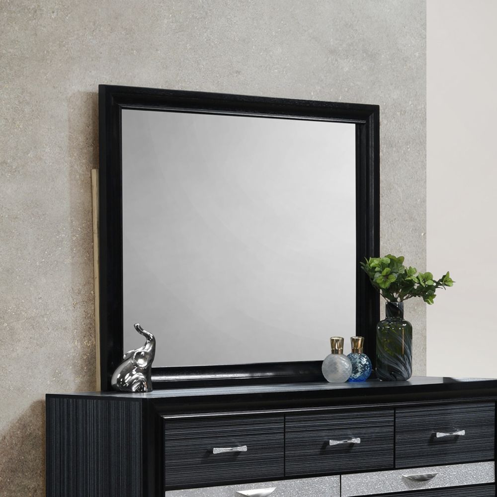 Naima Mirror