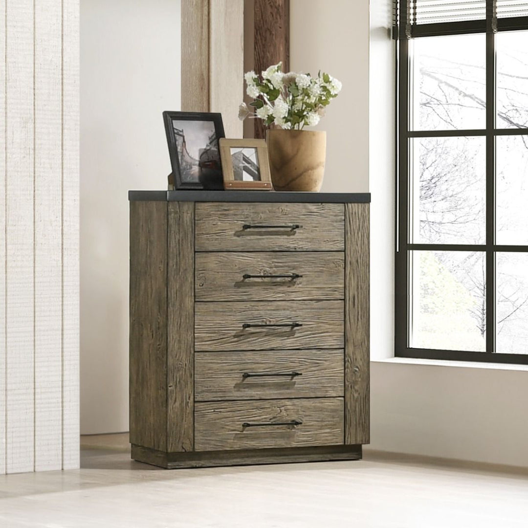 Lance Chest