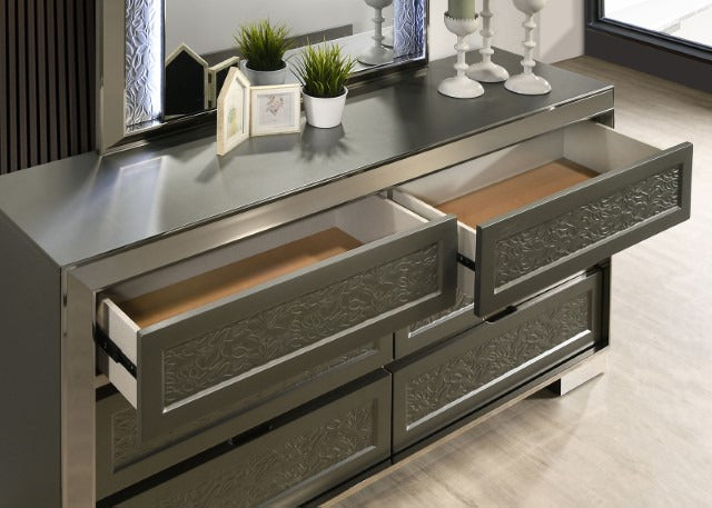 Leyland Dresser - view 4