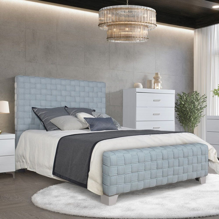 Saree Queen Bed