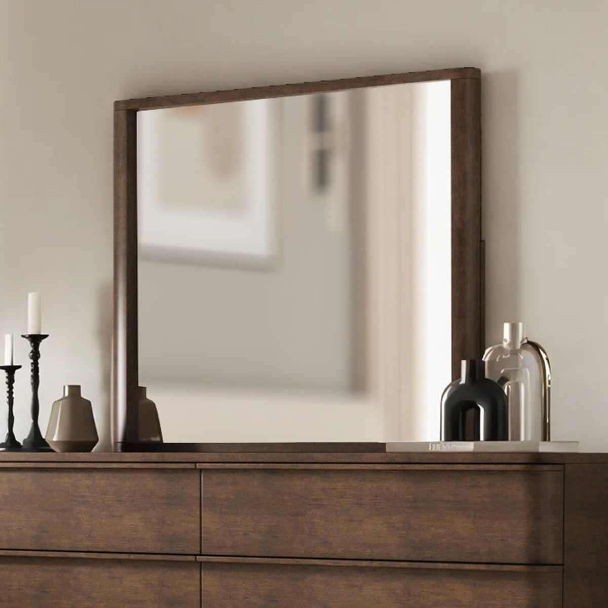 Zoey Mirror