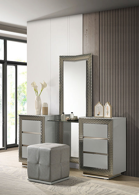 Ventnor Vanity W/ Stool - view 2