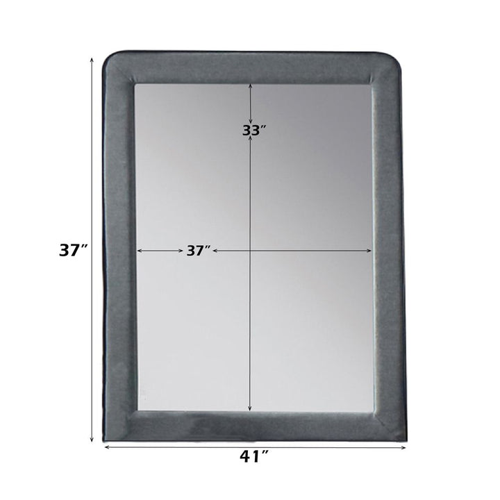 Valda Mirror