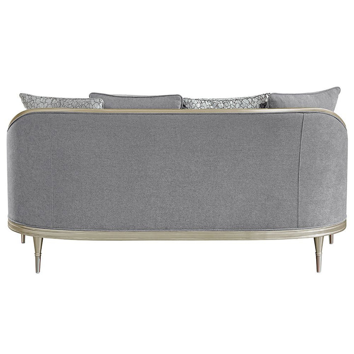 Fernando Loveseat with 4 Pillows