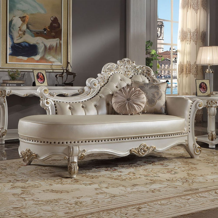 Vendome Chaise with 2 Pillows