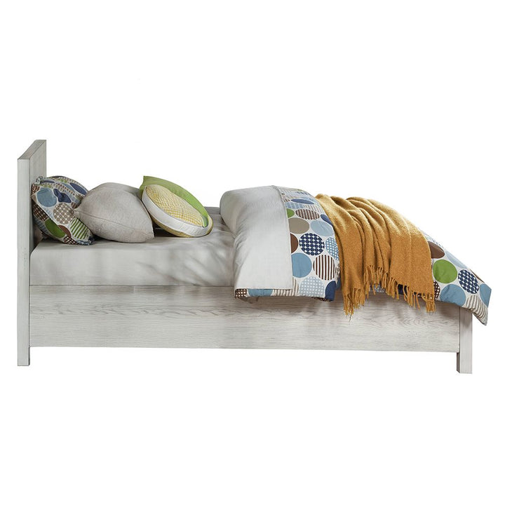 Celerina Queen Bed – view 4