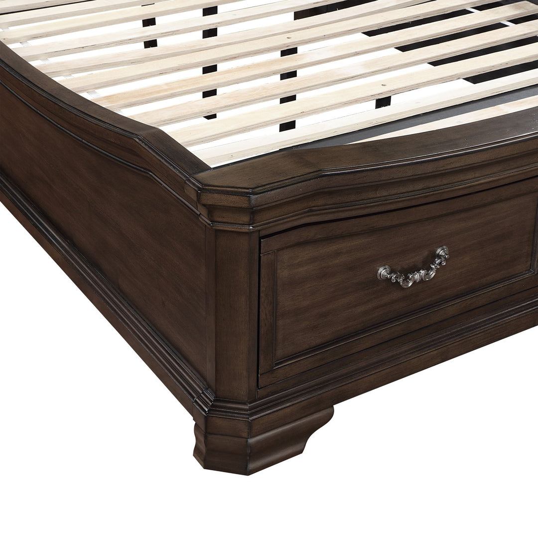 Lyndhurst 5''0" Q Headboard- Walnut