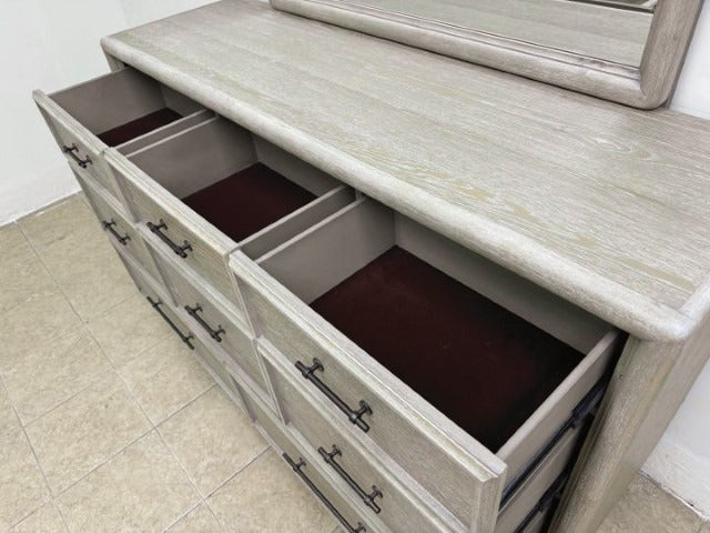 Midhurst Dresser - view 5