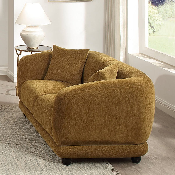 Lennox Loveseat w/2 Pillows