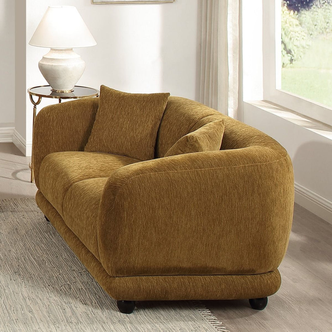 Lennox Loveseat w/2 Pillows