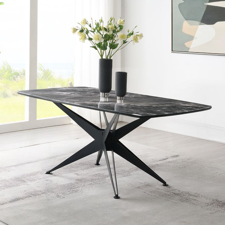 Klaus Dining Table