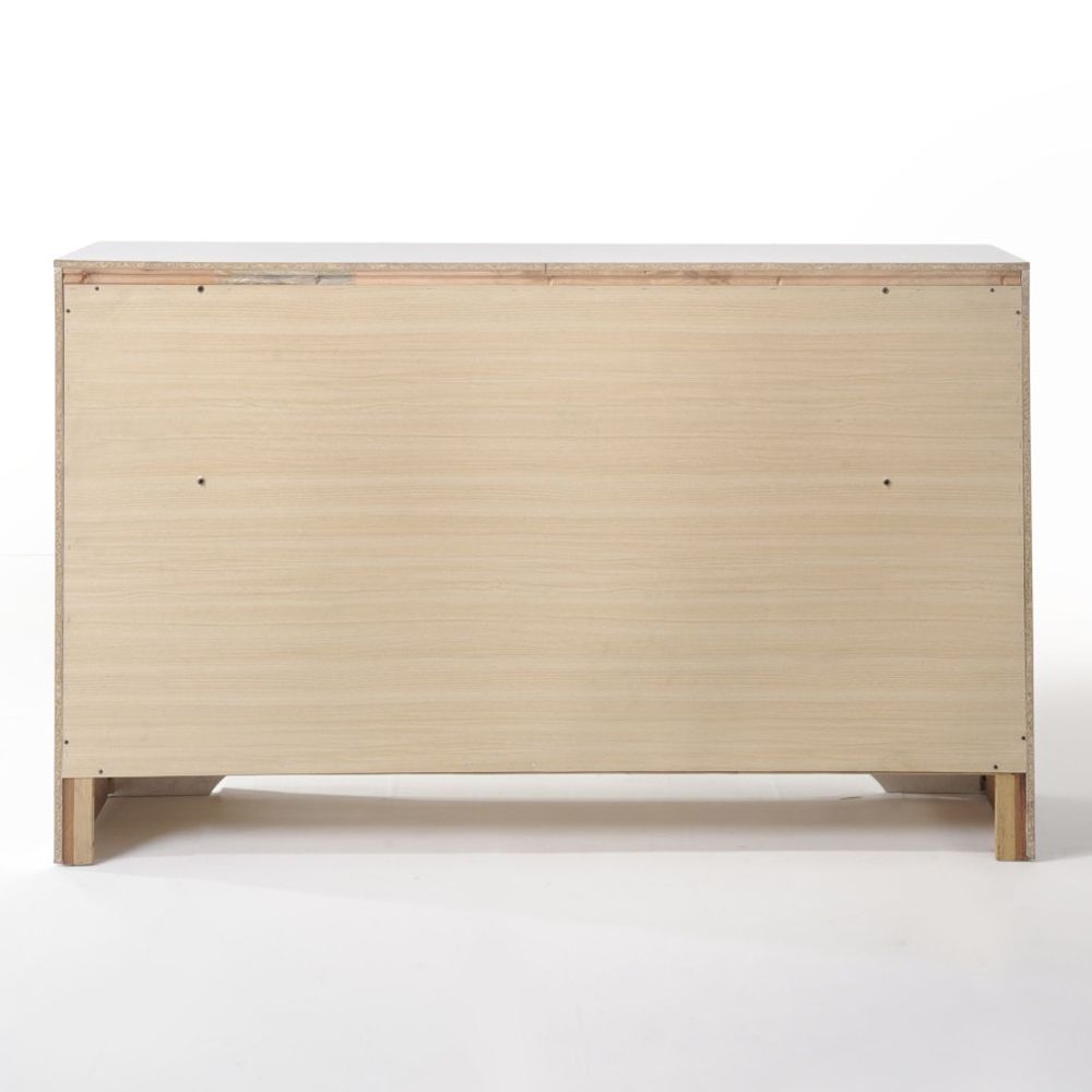 Naima Dresser