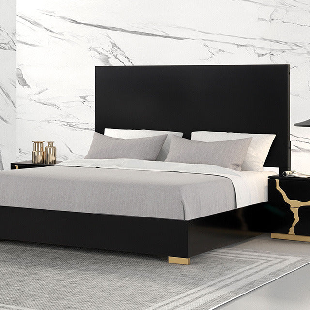 Goldsberg 4 Pc Queen Bedroom Set, Black/Gold - view 5