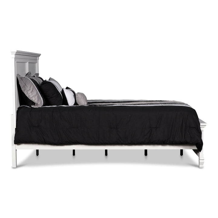 Tamarack 5/0 Q Headboard, Footboard &amp; Slats- White
