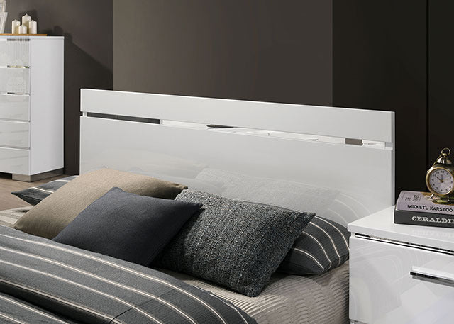 Erlach 5 Pc Queen Bedroom Set, White/Chrome - view 3