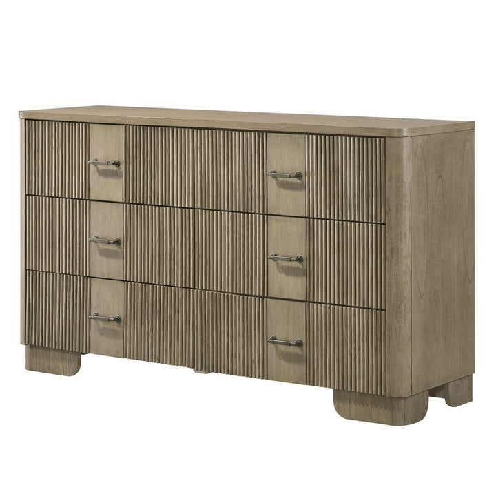 Lakkari Dresser