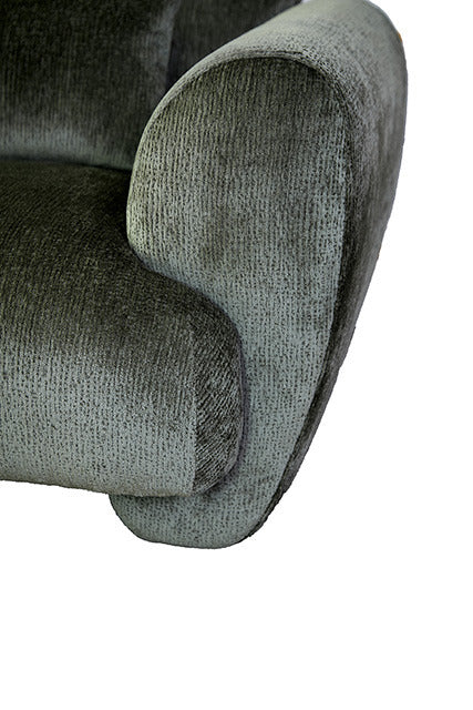 Trevisan Loveseat